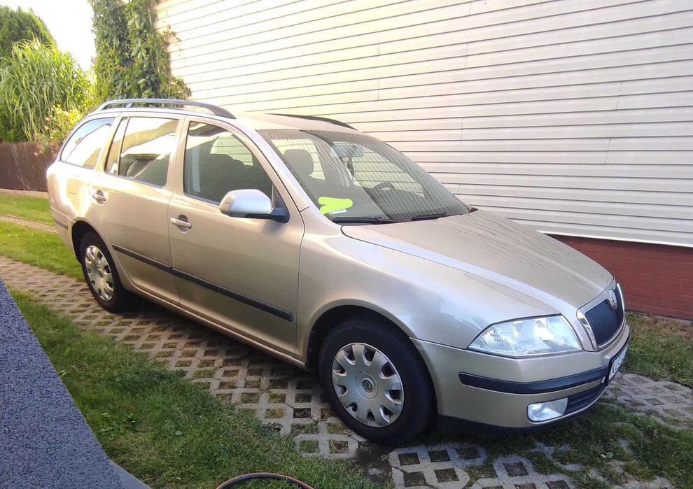 Sprzedam.Skoda Octavia II kombi,1.9TDI,105KM,2006 + kpl. opon zimowych