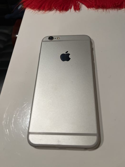 Iphone 6. Память 16 гб