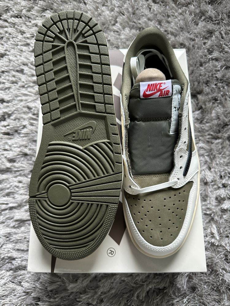 (43) Jordan 1 Retro Low OG SP | Travis Scott Medium Olive