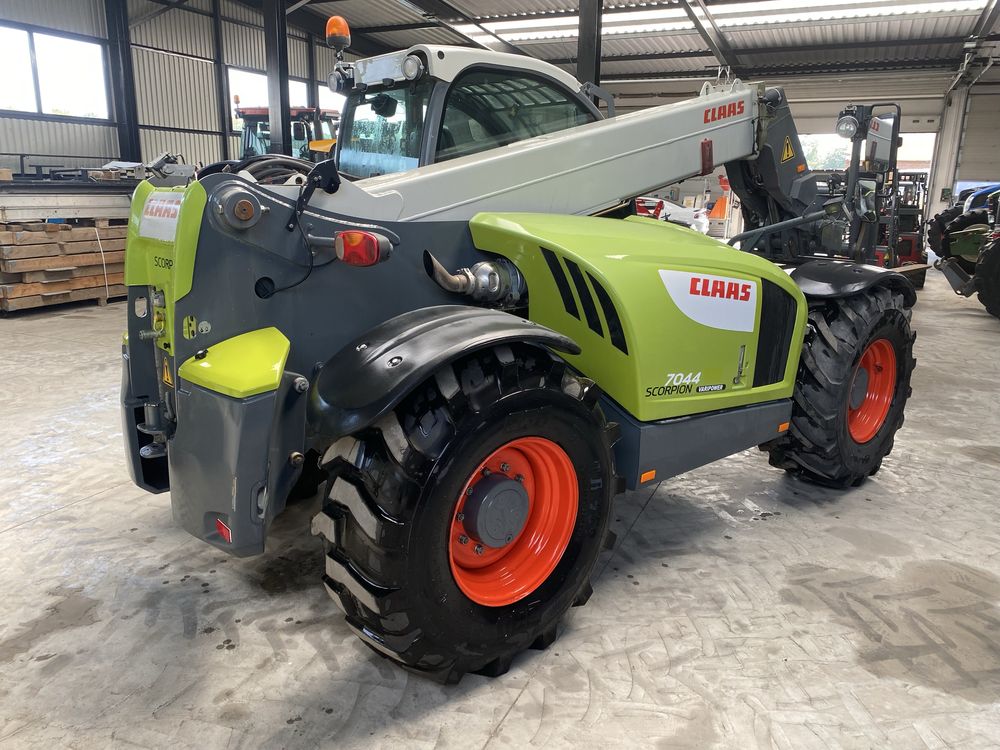 Ładowarka teleskopowa CLAAS SCORPION 7044 - 2015 rok z Niemiec