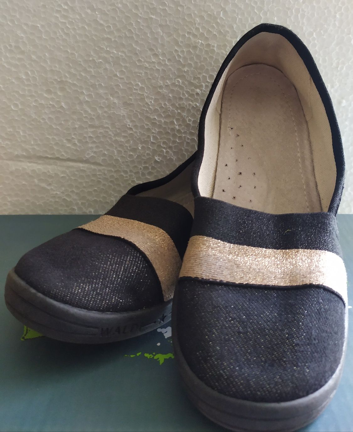 Текстильне взуття для дівчинки Waldi 33розмір