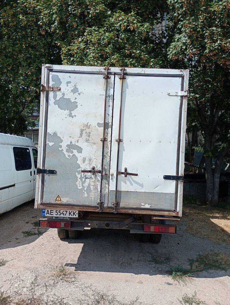 Продам работягу Газель!Можно писать Вацаб,Вайбер!