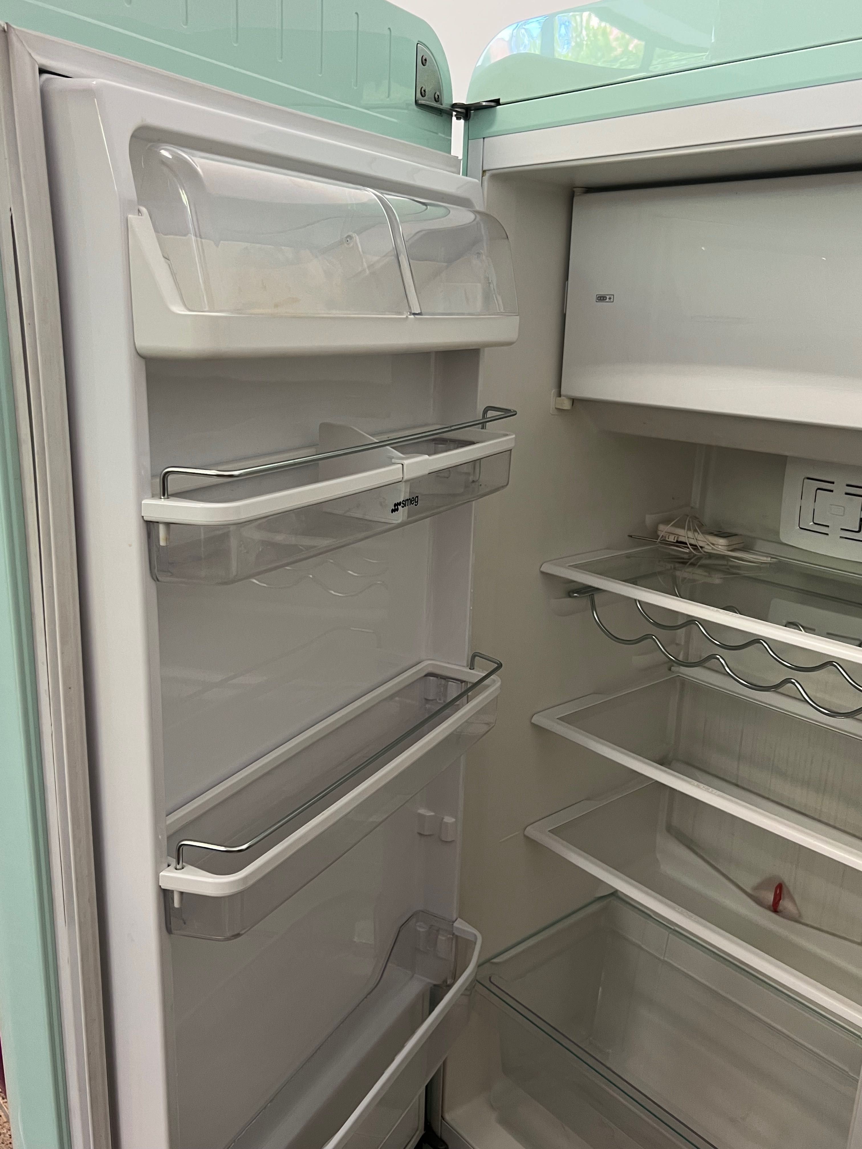 Frigorífico SMEG usado