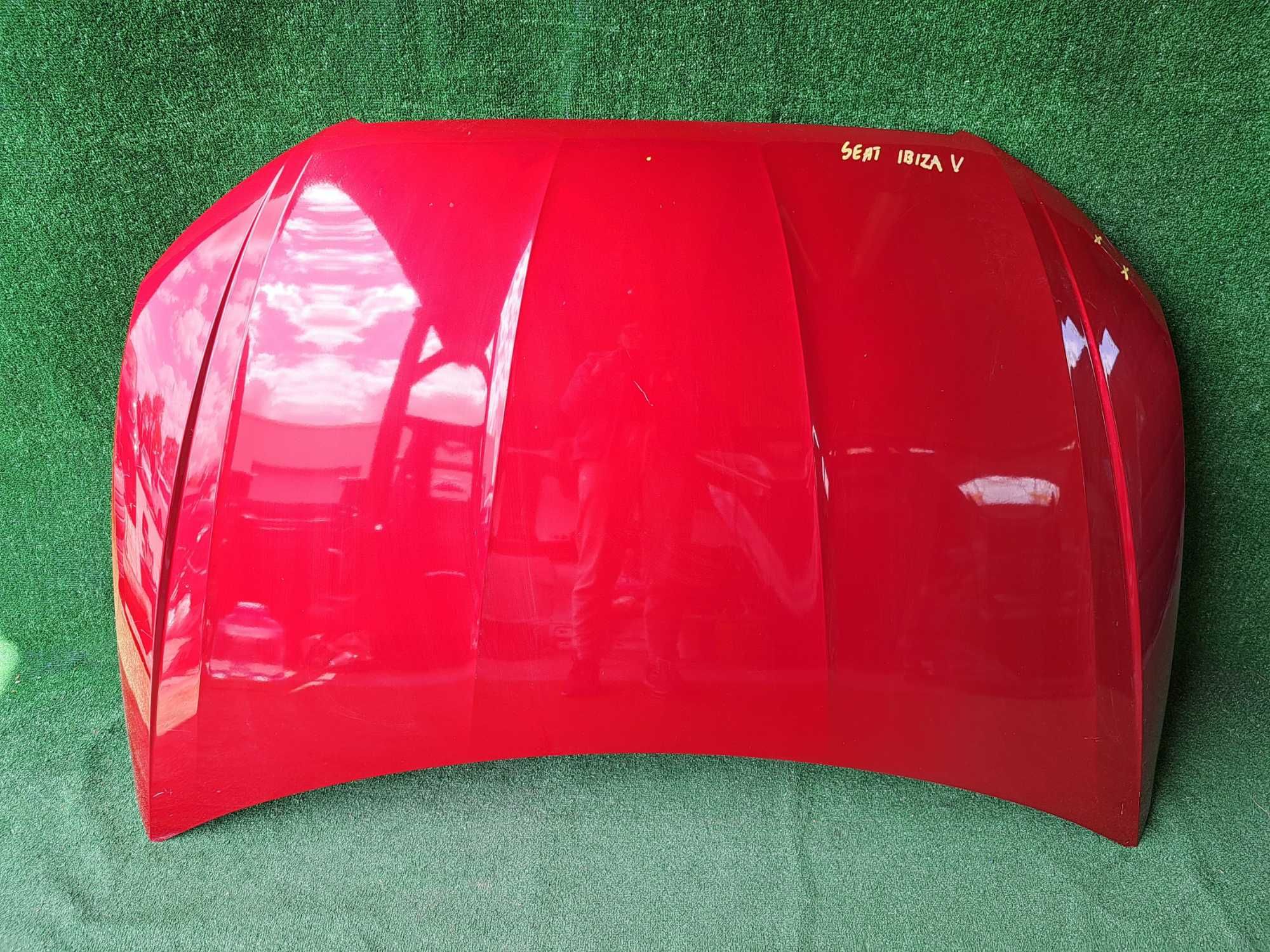 Maska Seat Ibiza V czerwona bardzo ładna