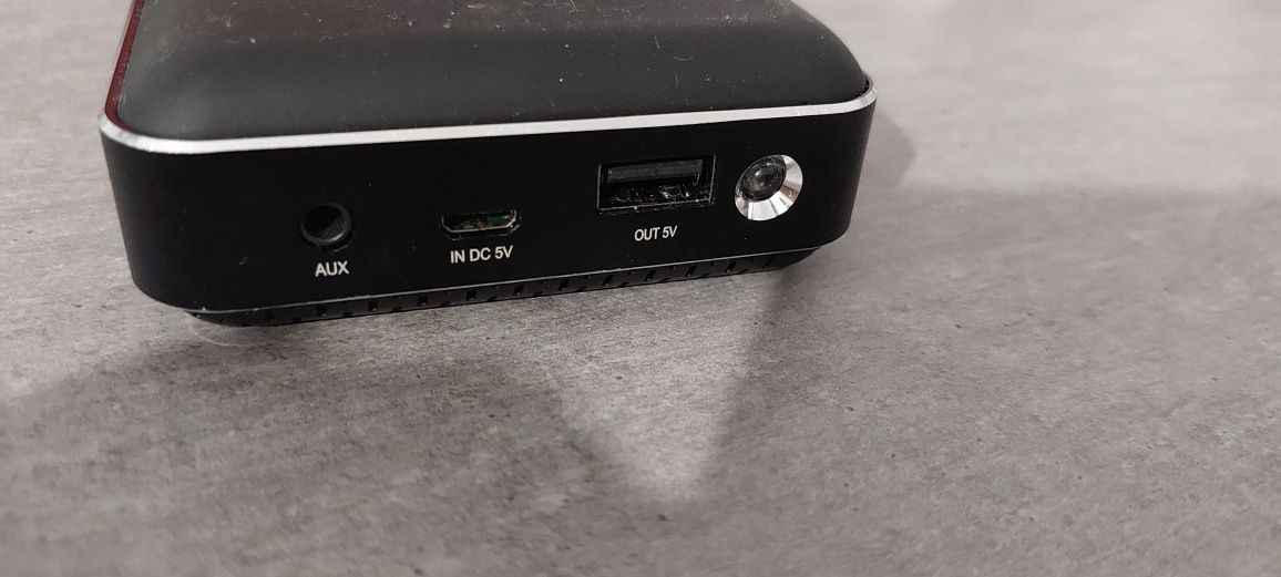 Głośnik Bluetooth marki Lark sprawny
