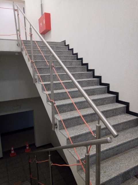 Granit G602 Bianco Sardo - Schody wewnętrzne polerowane, gotowy format