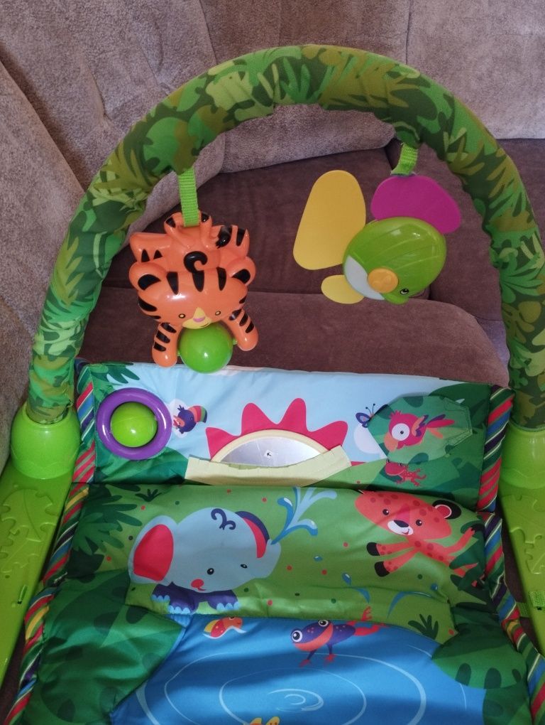 Развивающий коврик для малышей "Тропический лес"