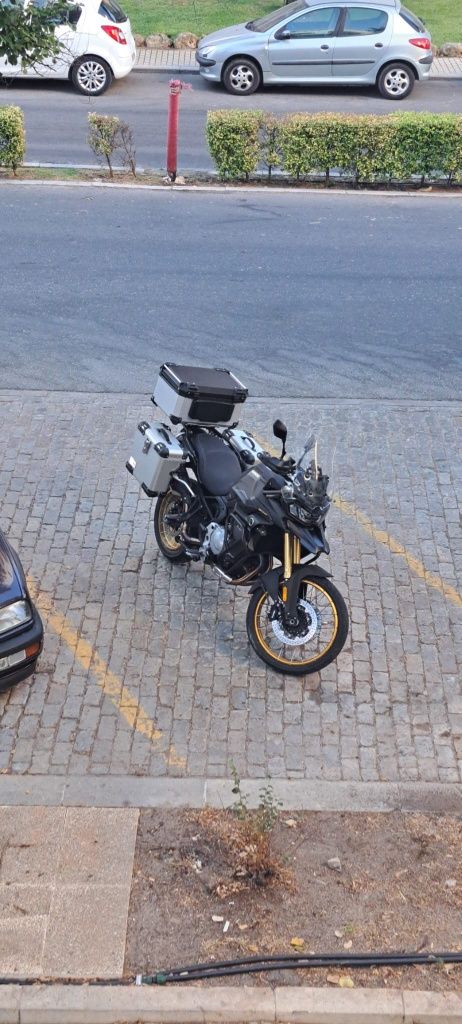 Voge 900 dsx 7000km