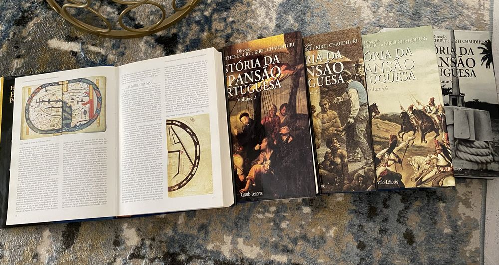 5 volumes “Historia da Expansão Portuguesa”