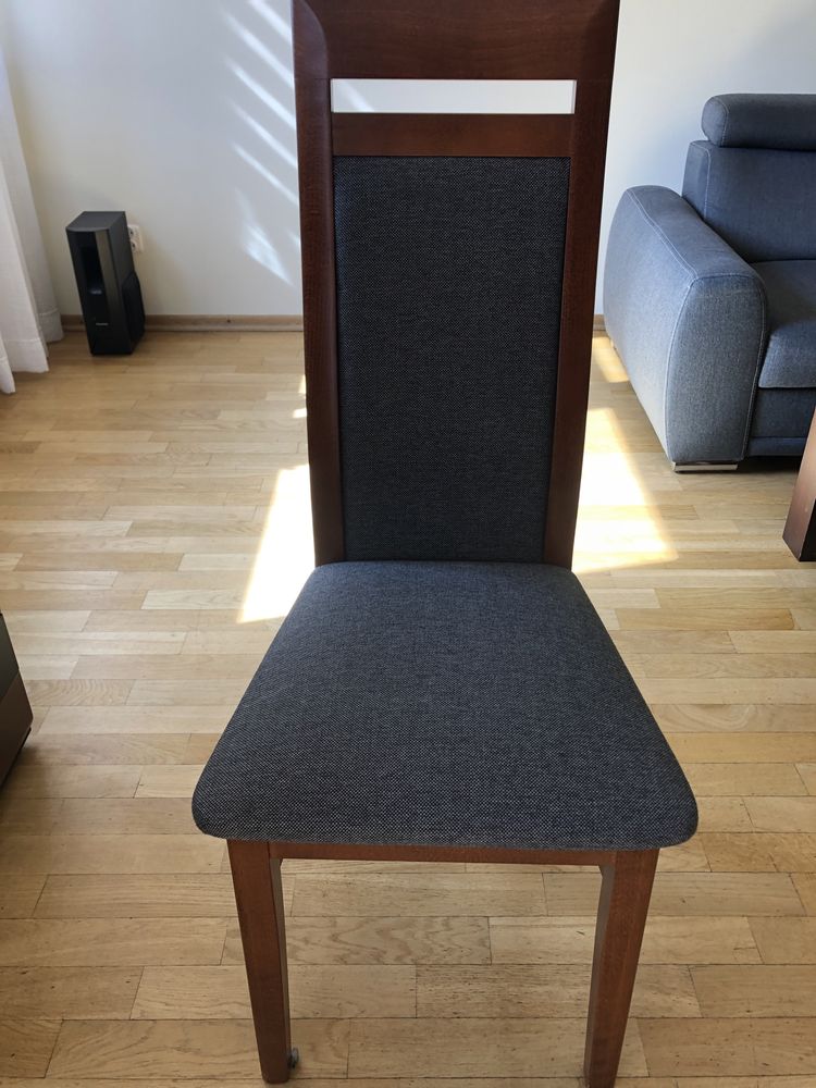 Sprzedam krzesła drewniane bukowe 6 sztuk