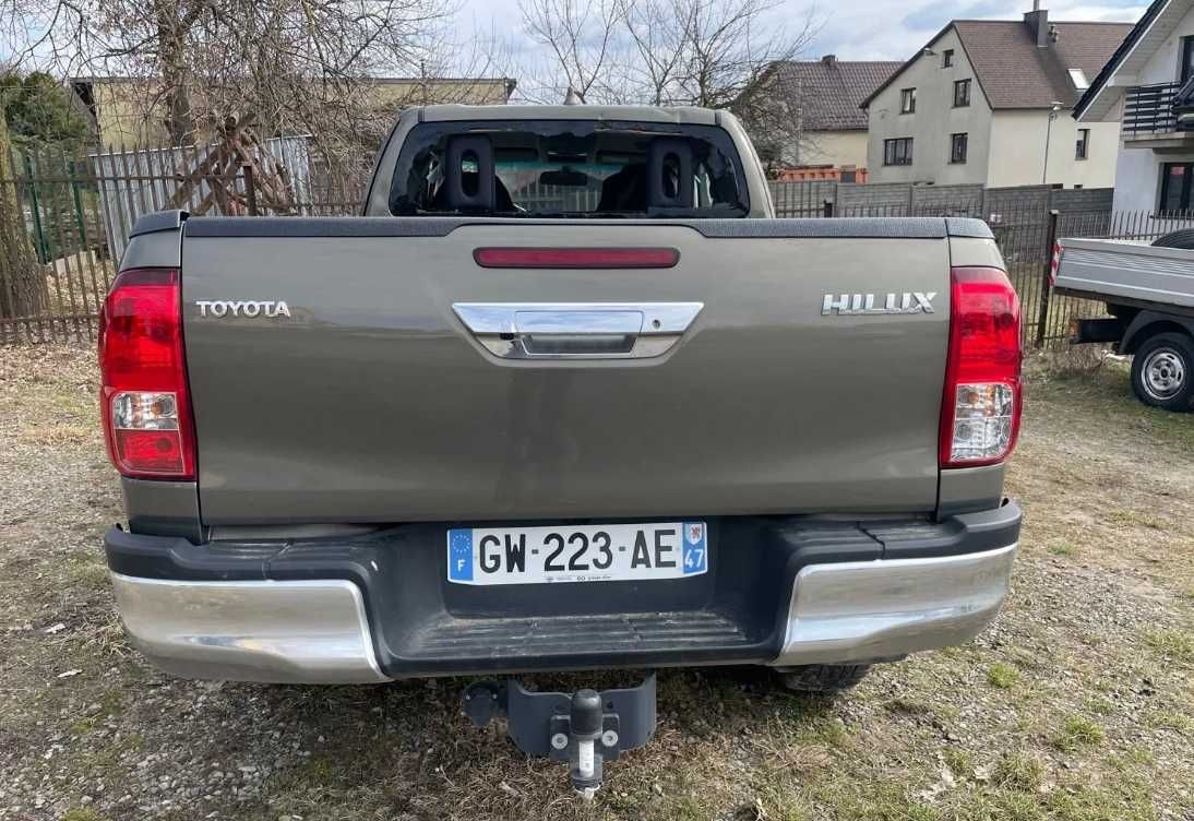 Разборка Toyota Hilux бампер