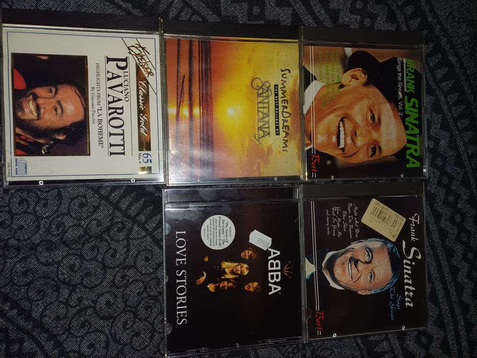 Cd's Frank Sinatra/Abba/Pavarotti/Santana