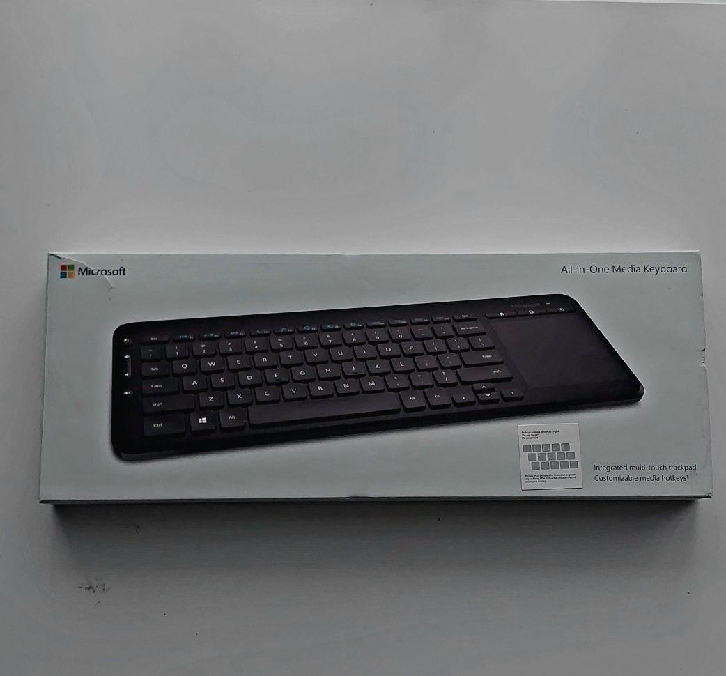 Klawiatura All-in-One Media Keyboard stan idealny