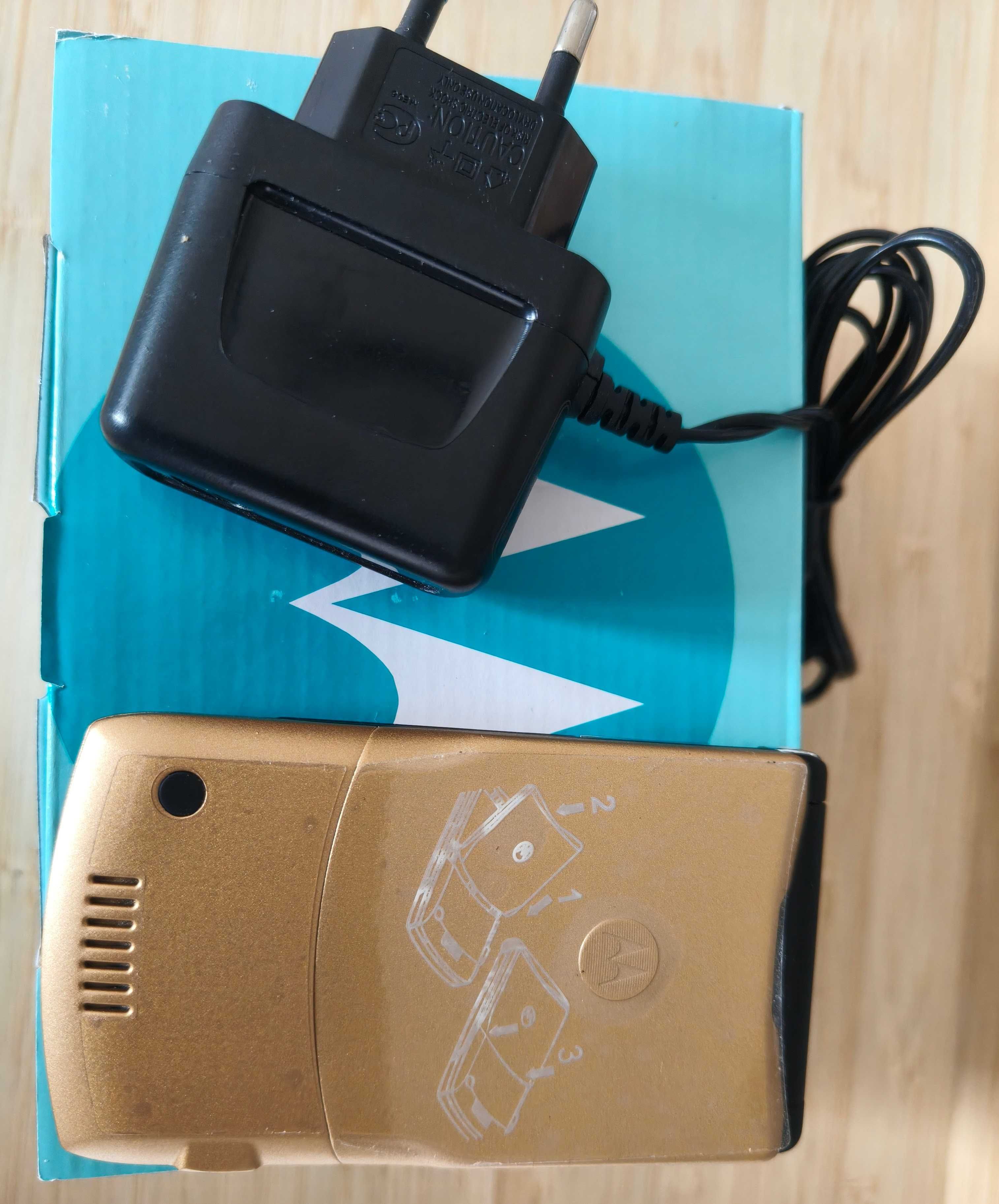 Motorola V3i Dourado c/Novo Funcionar Oferta Relogio CK