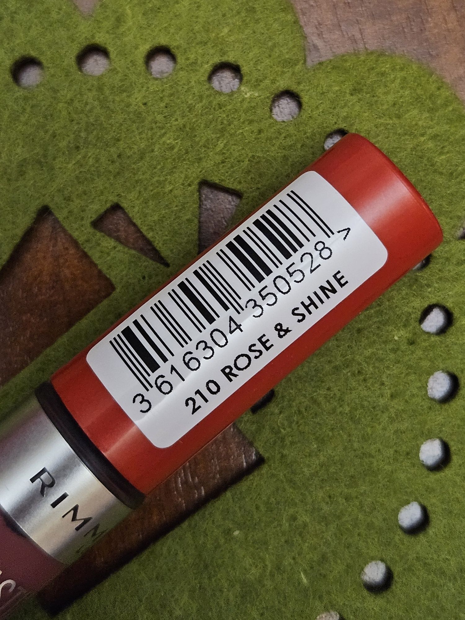 Rimmel Lasting Mega Matte matowa pomadka 210