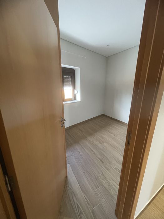 Moradia T3 térrea sem estacionamento- Largo da codiceira, Alfena