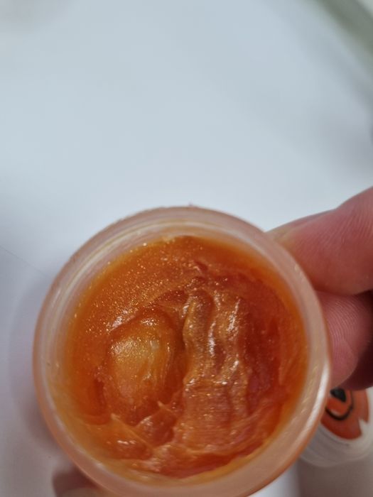 Бальзам для губ The Body shop