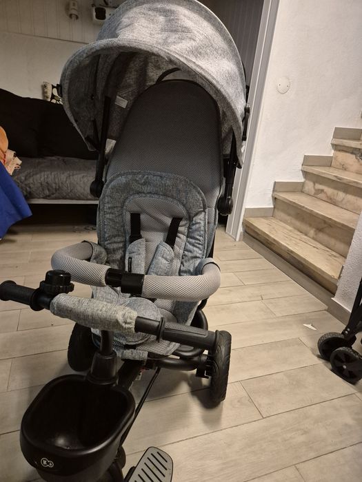 Triciclo Kinderkraft AVEO Cinza – Evolutivo 9m aos 5 anos + Capa chuva