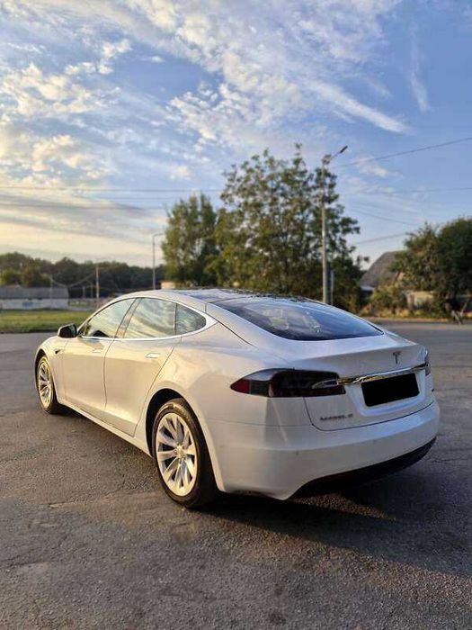 Tesla Model S 2017 75D 75 kWh Dual Motor AWD