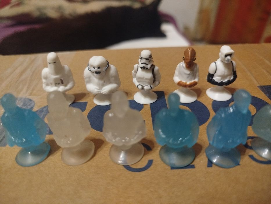 Стикези stikeez.смурфи.овочи .фрукти.зоряні війни.happi home