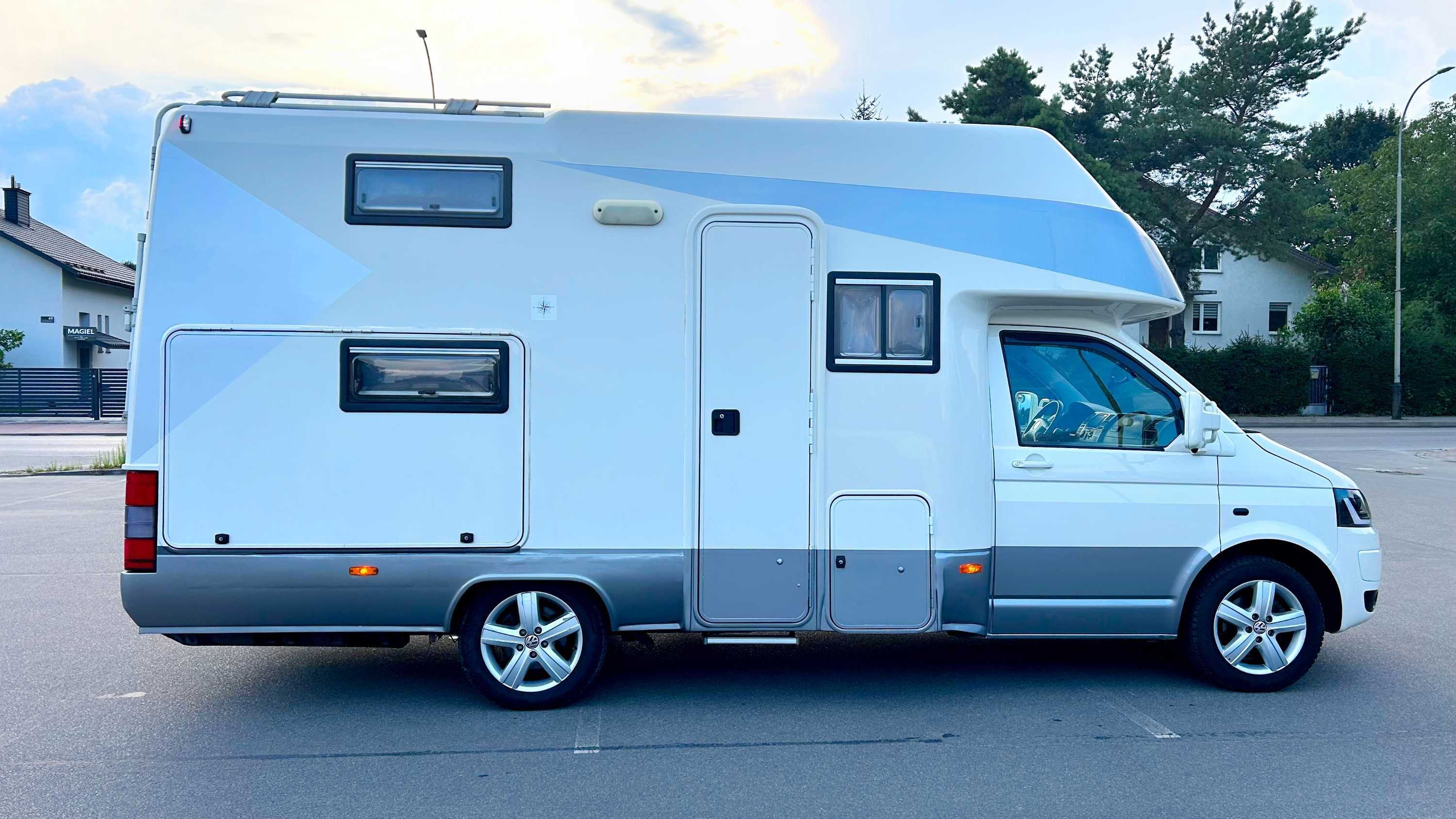 VW T5 - kamper z zabudową monokok (monocoque) firmy Wanner