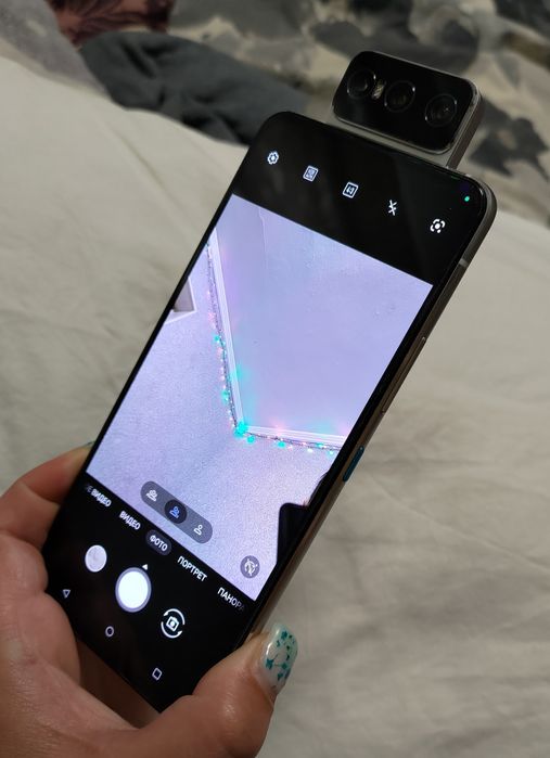Asus ZenFone 8 flip 8/256 екран 6'67 Qualcomm Snapdragon 888