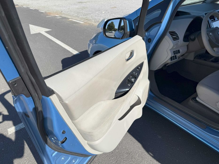 Nissan Leaf Tekna 2012 - Elétrico
