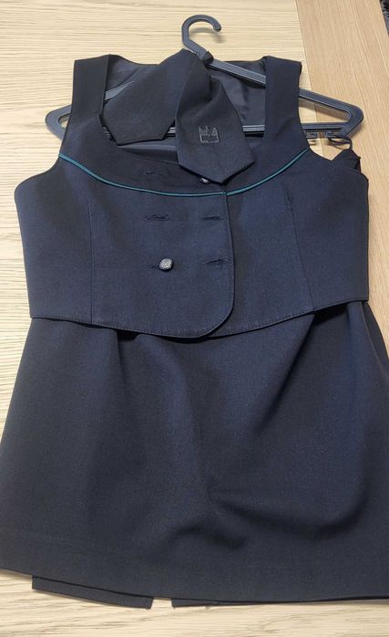 Traje Académico Feminino - Universidade de Aveiro