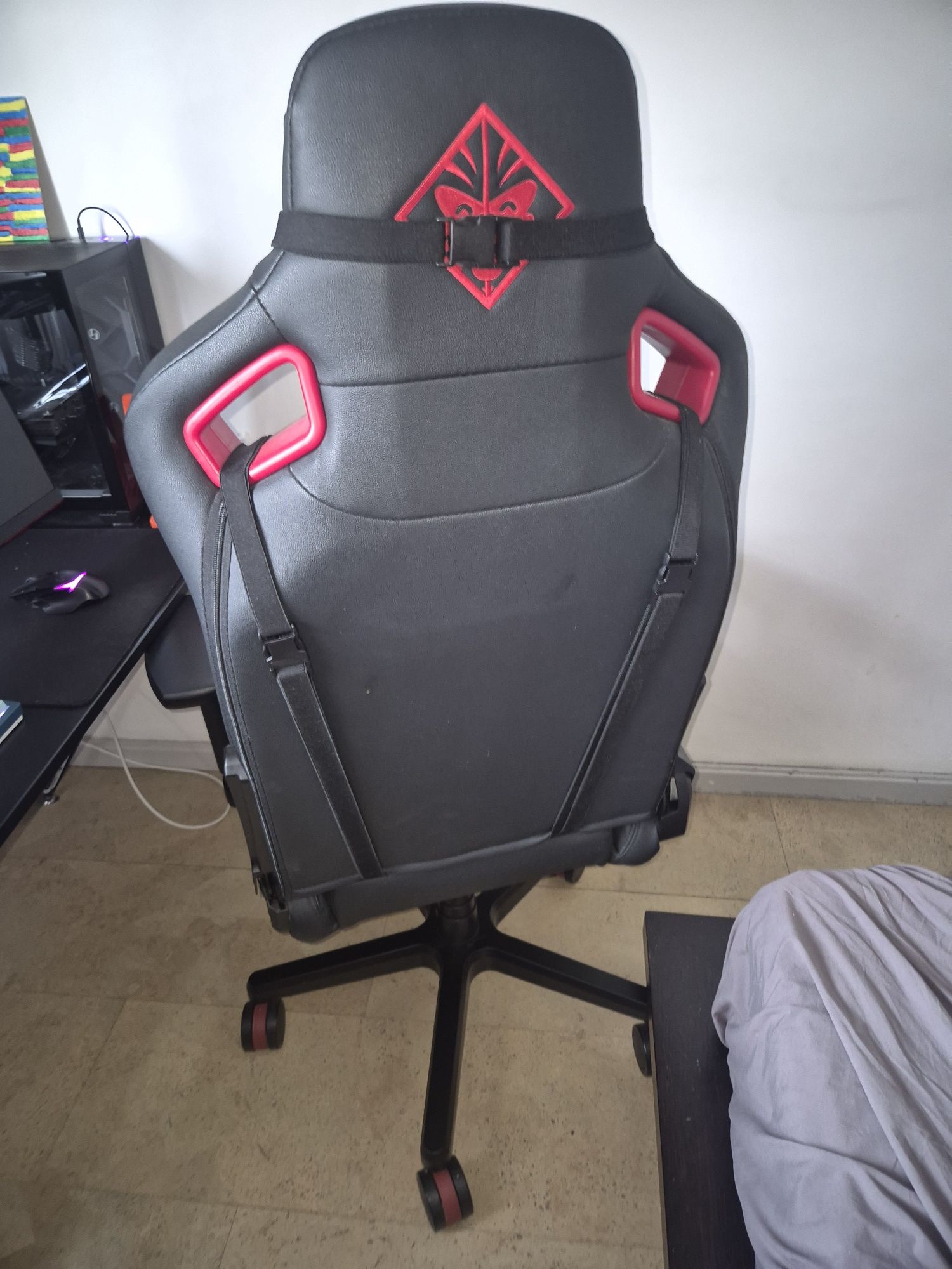 Cadeira Gaming HP Omen