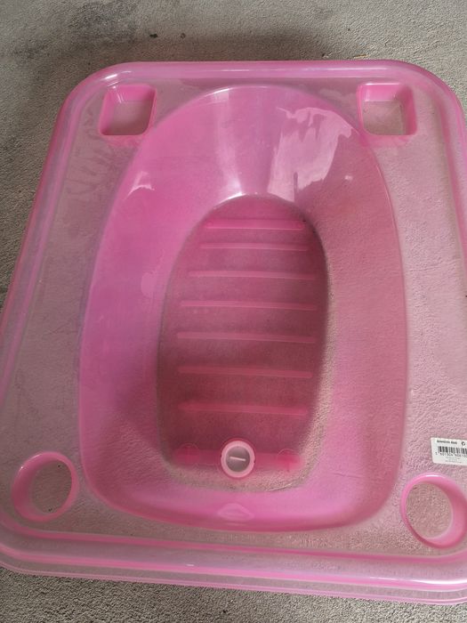 Banheira cor de rosa bebé