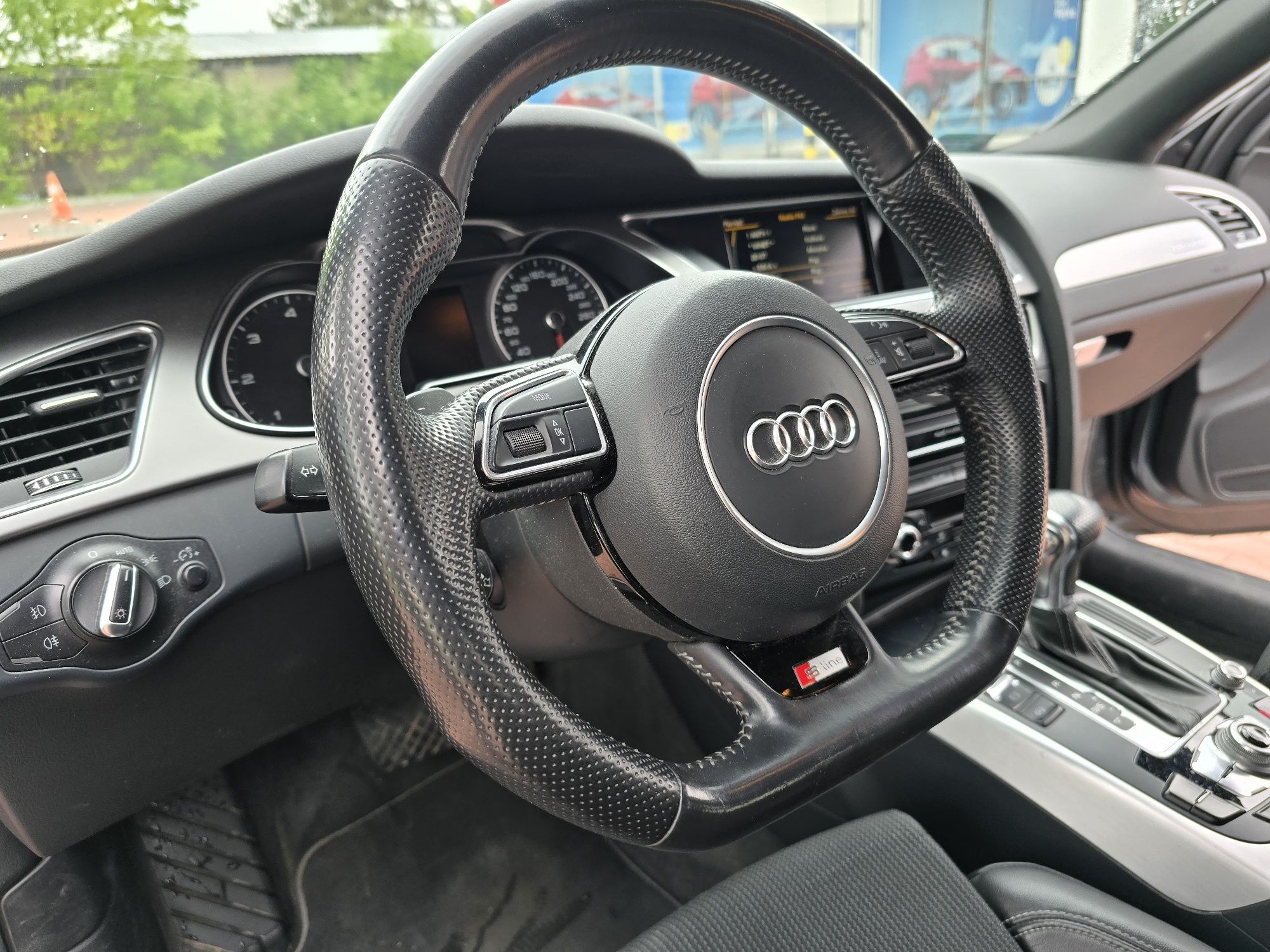 Audi A4 B8 Avant 2014 2.0 Tdi 177km S-Line Quattro