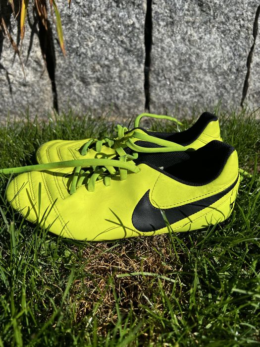 Korki Nike Tempo rozmiar 37.5