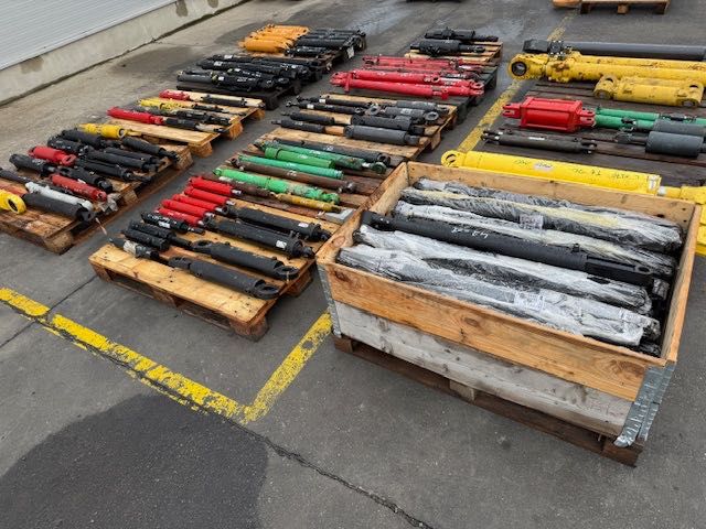 siłownik hydrauliczny teleskopowy nowy