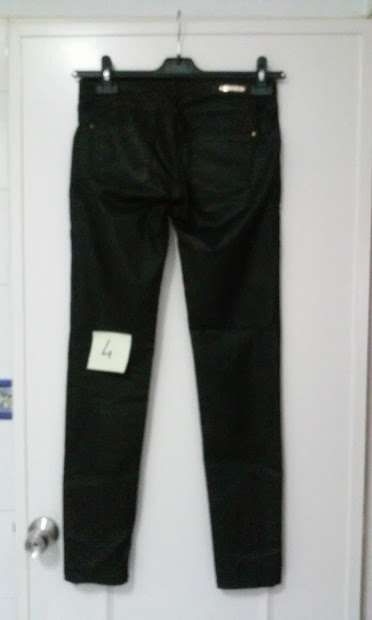 Conjunto de Calças Pretas, Bom Preço, Bom estado