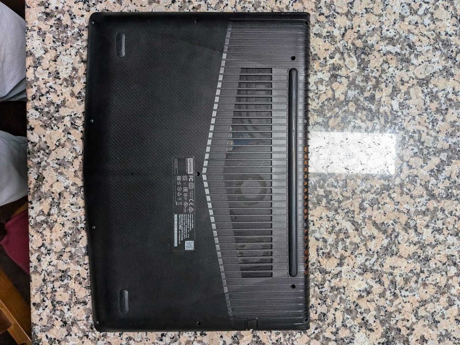 Lenovo Legion Y520 – i5-7300HQ / GTX 1050 Ti / 16 GB / SSD 256 GB