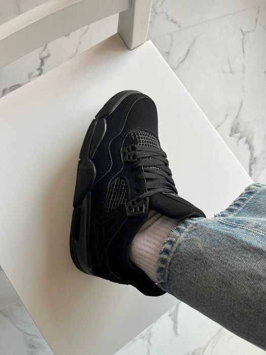 Jordan 4 Black Cat