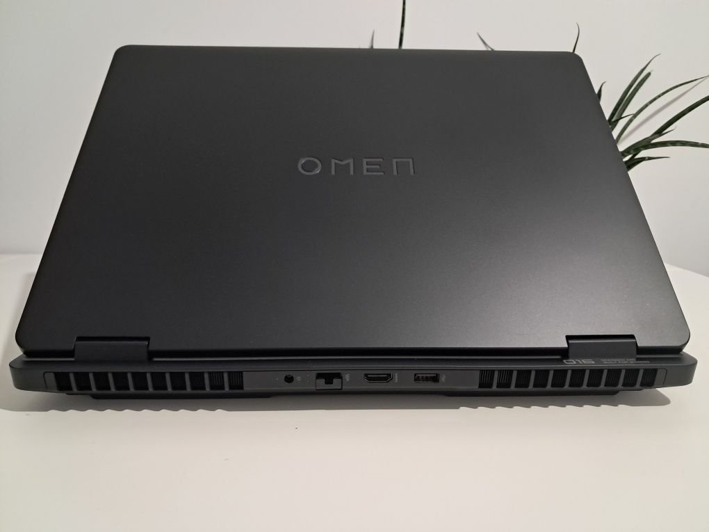 RTX 5060 8gb 115w + Ryzen 9 8940HX • HP Omen 16" 144hz • 24gb/1 tb ssd