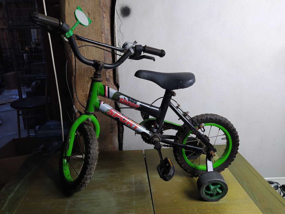 rowerek z dodatkowymi kółkami zielony 12cali mały dla dziecka od 3 lat