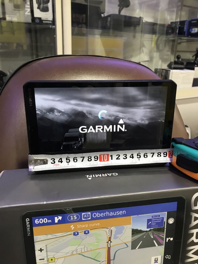 Garmin GPS навігація Dezl LGV 800 до вантажiвки