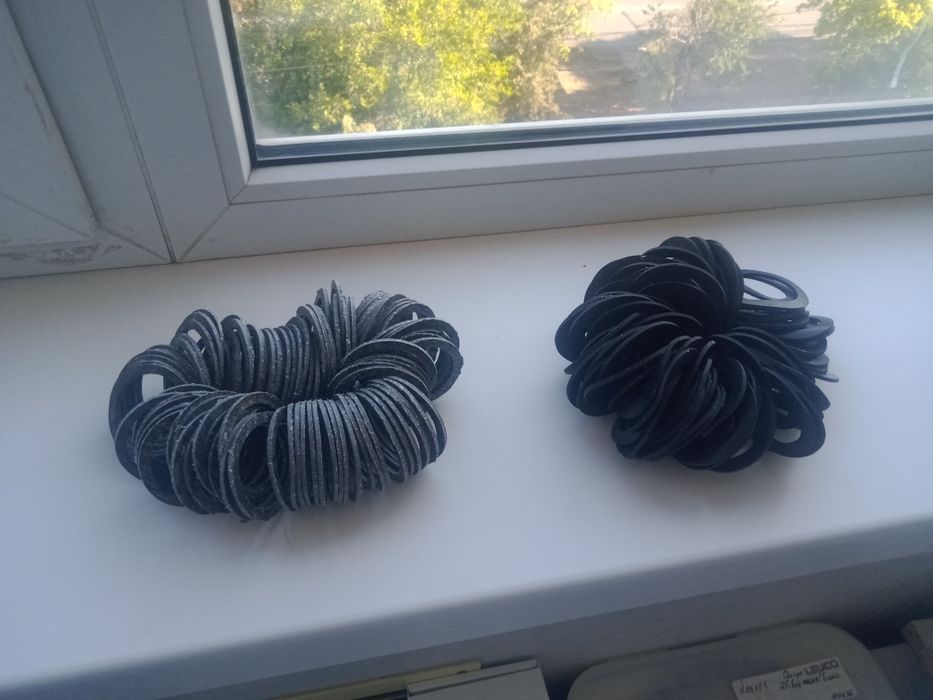 Продам прокладки для чугунных батарей резина\паранит