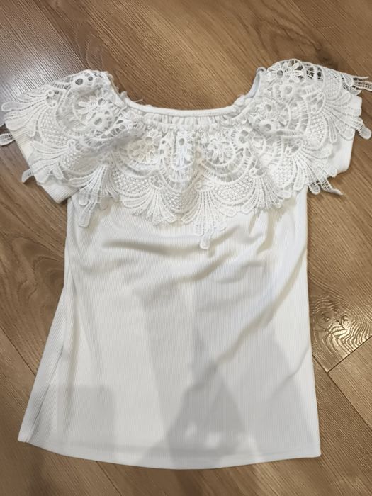 Elegancka biała bluzeczka