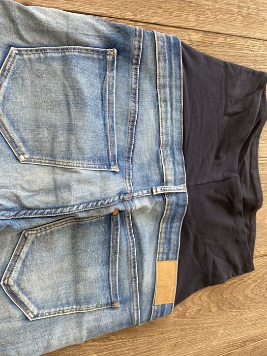 Jeansy ciążowe MAMA HM