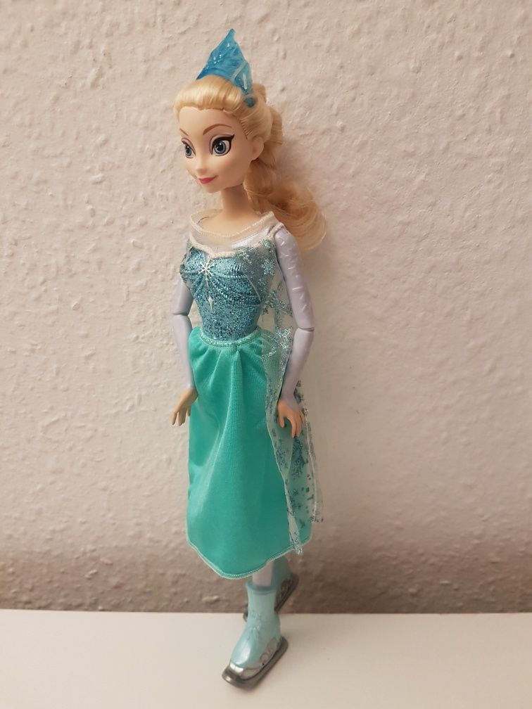 Mattel lalka Elsa Frozen w ruchu łyżwiarka  Kraina Lodu Elza