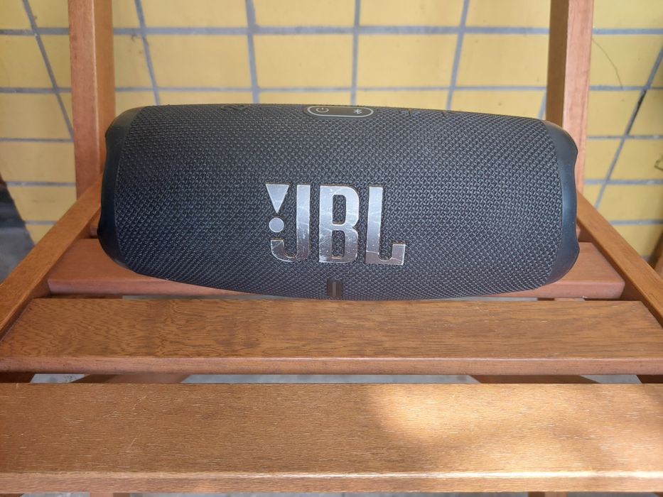 JBL charge 5 Tomorrowland edition,