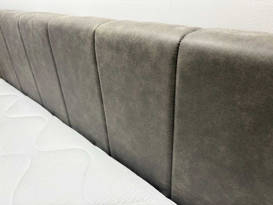 sypialnia łóżko materac szafki nocne