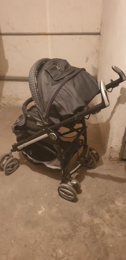 Wózek dziecięcy spacerowy firmy Peg-Perego