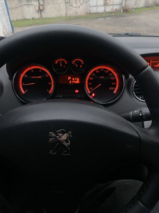Peugeot 308/автомат/1.6