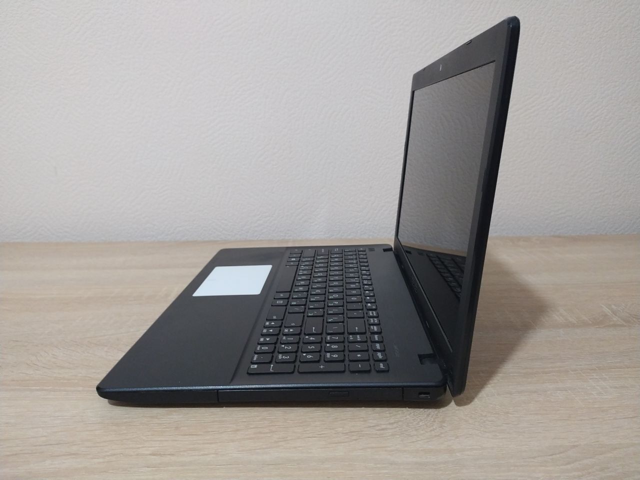 Ноутбук Asus X552C 15.6" | Intel 1007U | Nvidia 710M | 12GB RAM | 120G