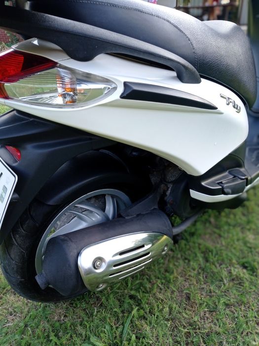 Piaggio Fly 125 ie. Vmax. 115 km/h