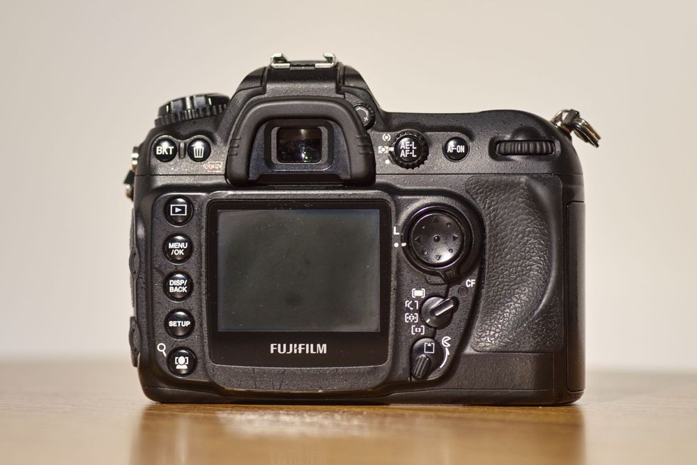 Fujifilm S5 Pro (w pełni sprawny, przebieg 48k)